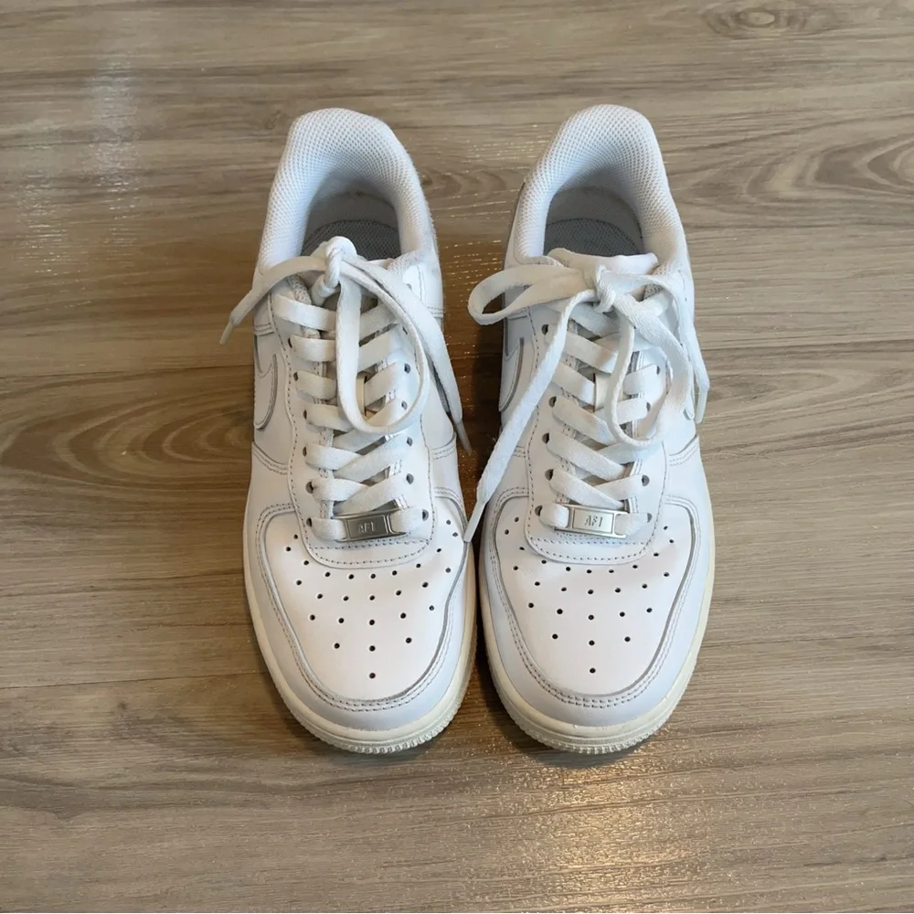 Nike White Air Force 1 Sneakers